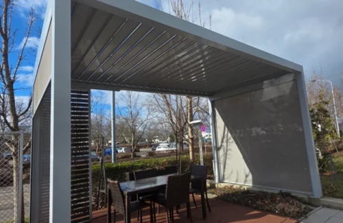 Lamellendach SL in der Ausstellung von Sunshadow